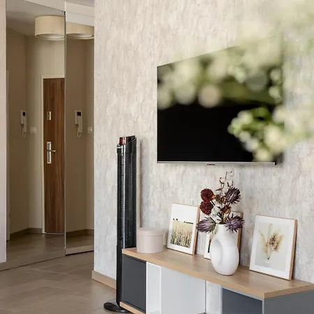 Be - Nowa Motlawa - & Wellness, Parking, Pool, Gym Apartment Danzig