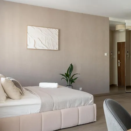 Be - Nowa Motlawa - & Wellness, Parking, Pool, Gym * Gdańsk